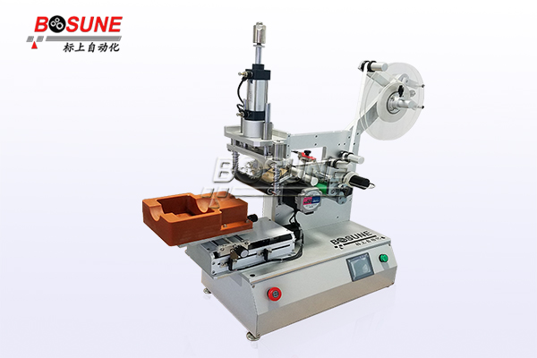 红酒贴标机常见问题与自动化研发优化方案